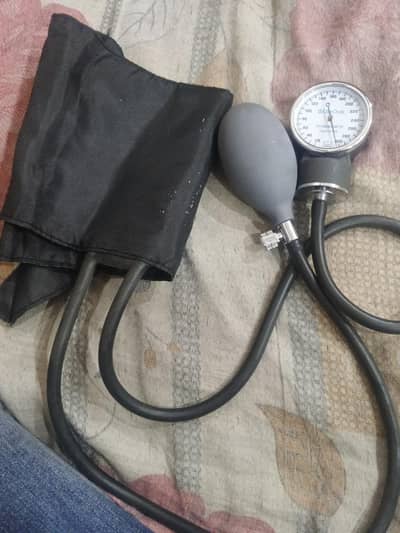 blood pressure machine