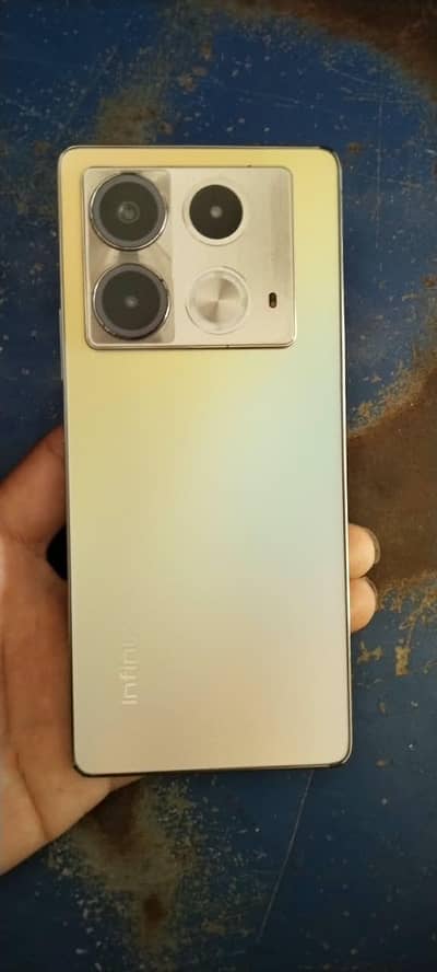 Infinix Note 40