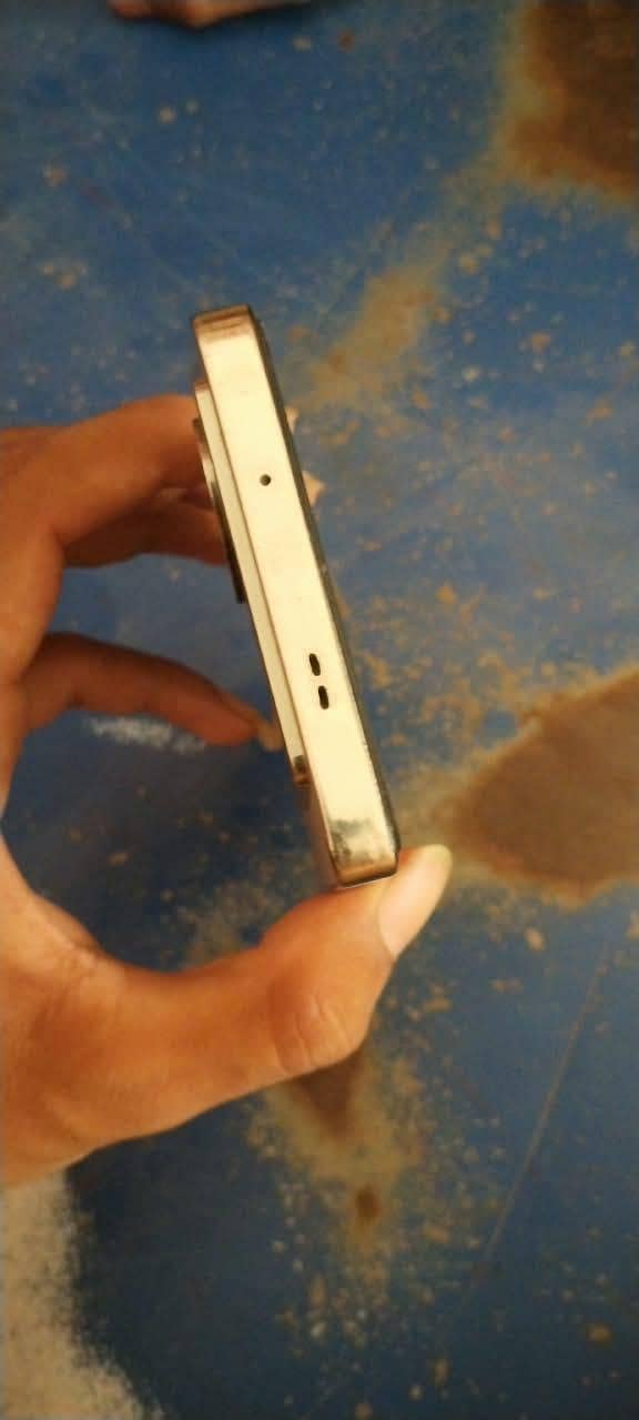 Infinix Note 40 4
