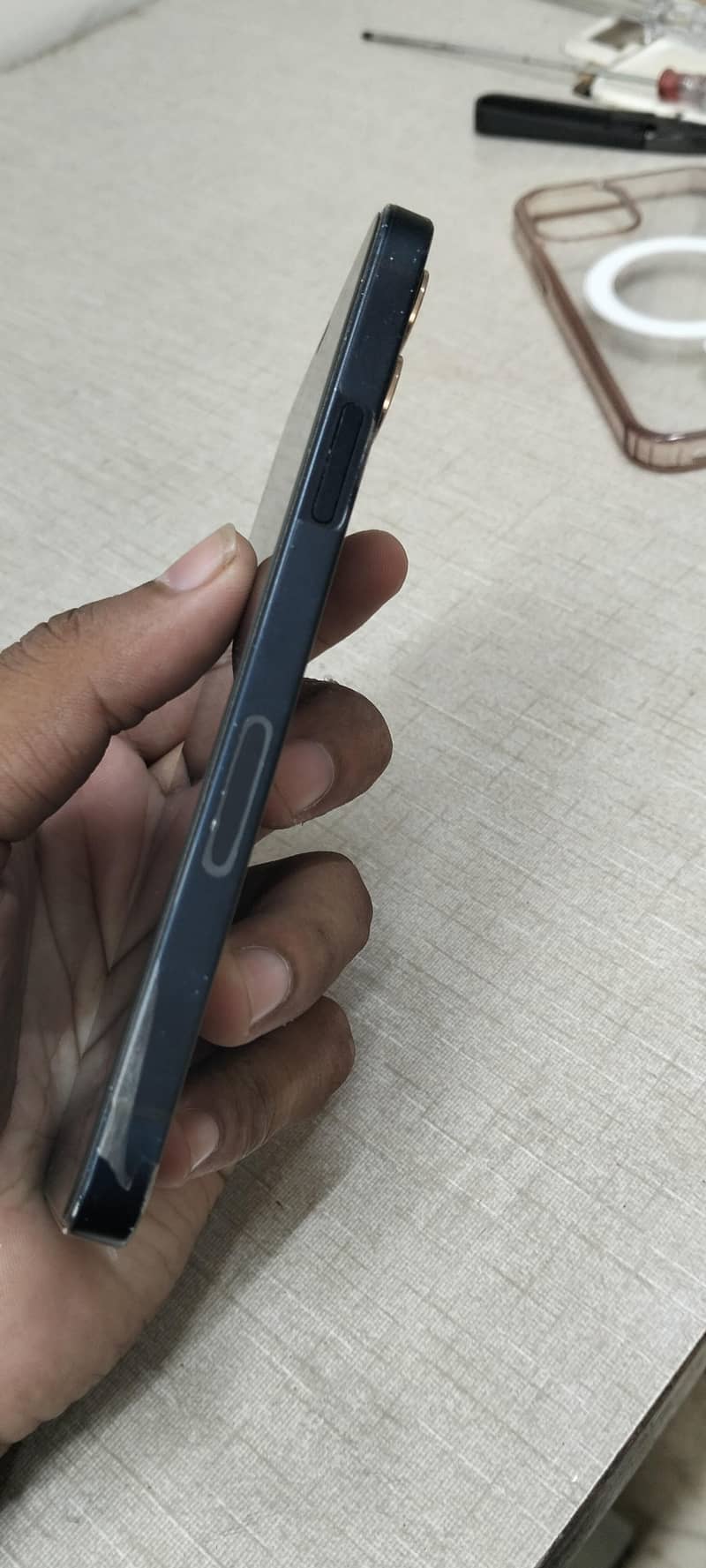 iphone 12 2