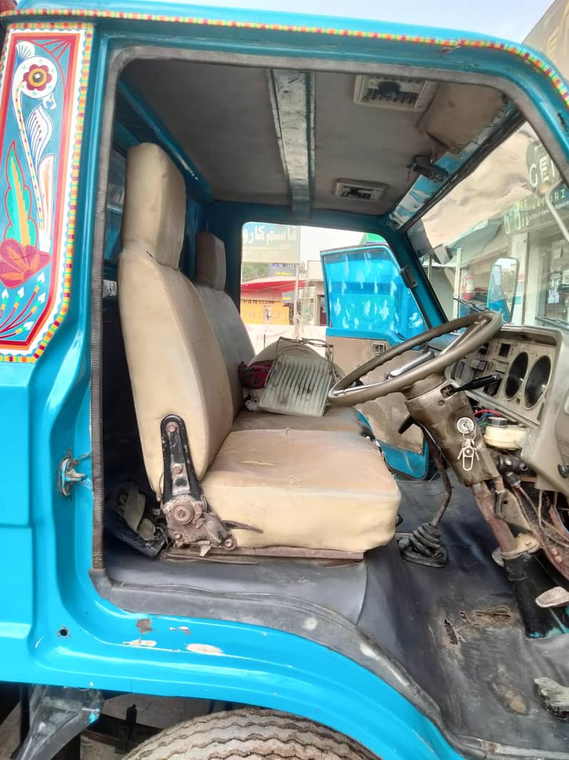 mazda t3500 5