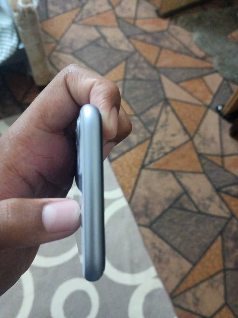 Apple iPhone 11 Jv 4