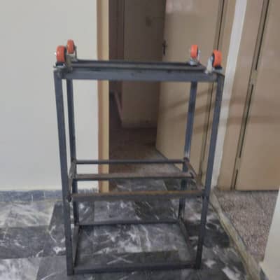 Solar Battery Stand for upto 6 batteries