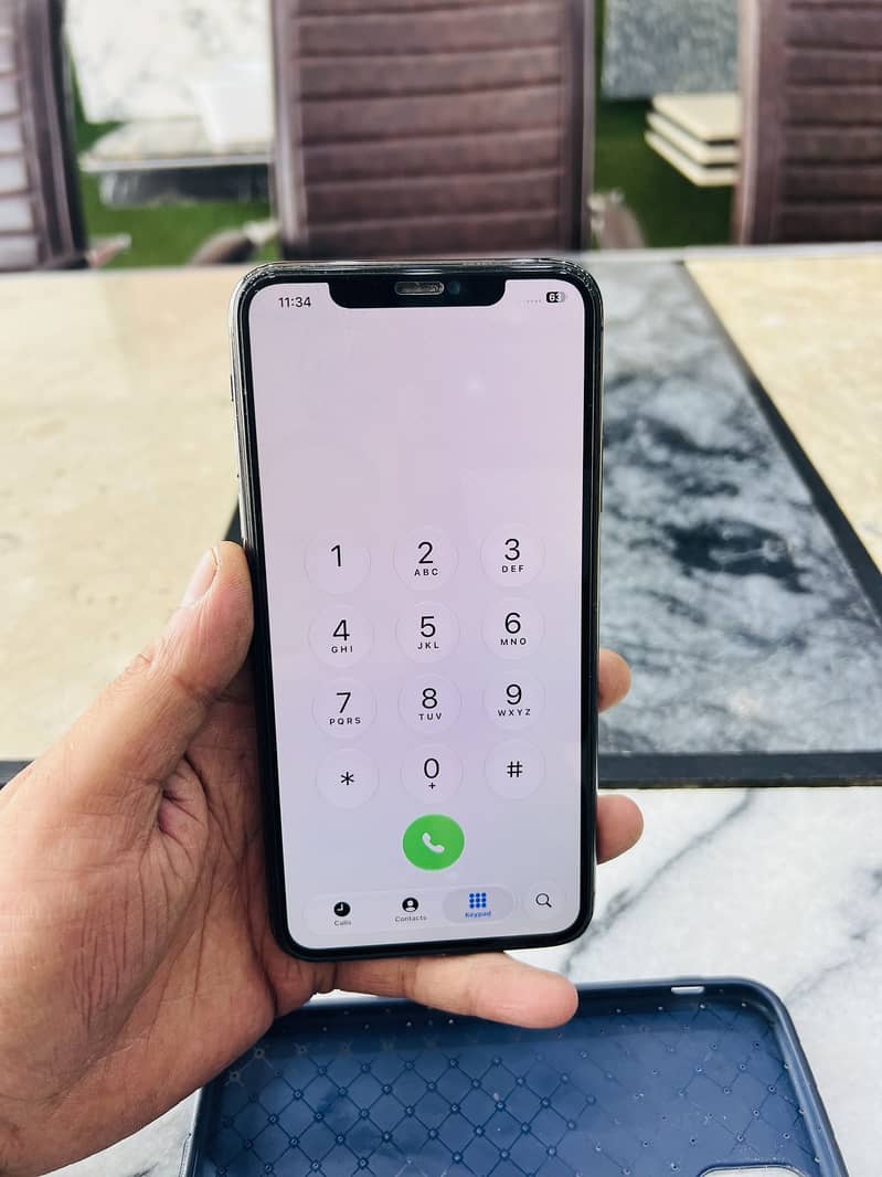 Apple iPhone 11 Pro Max 1