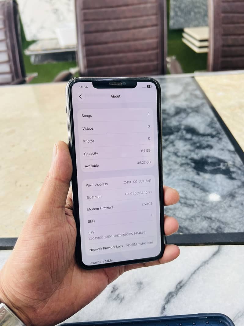 Apple iPhone 11 Pro Max 2