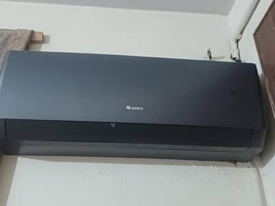 gree 1.5ton DC inverter original condition original gass