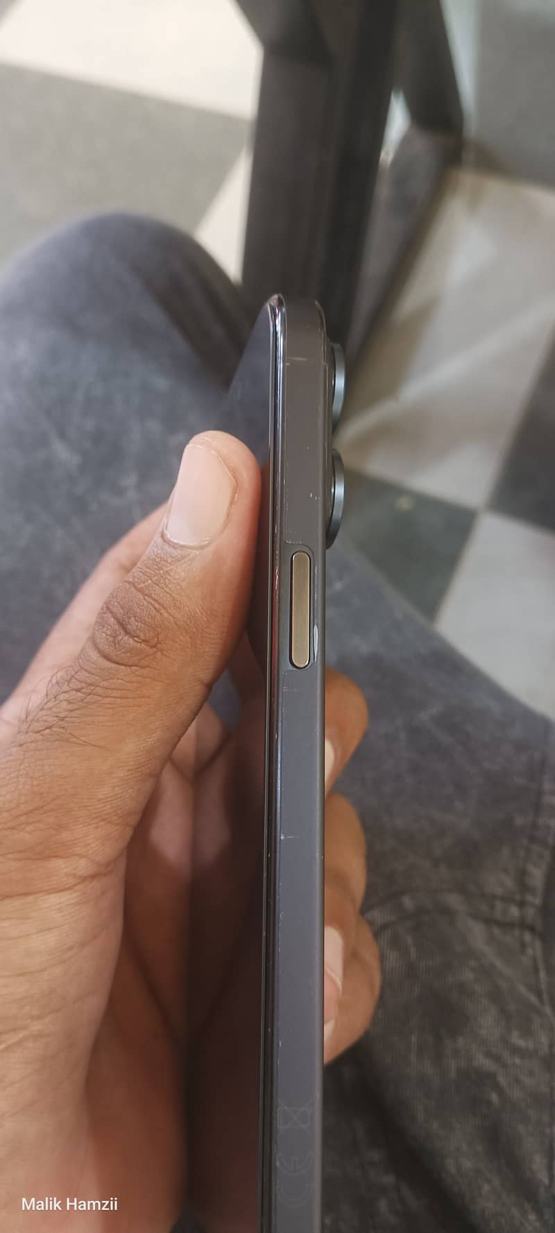 Apple iPhone 15 Pro Max 2