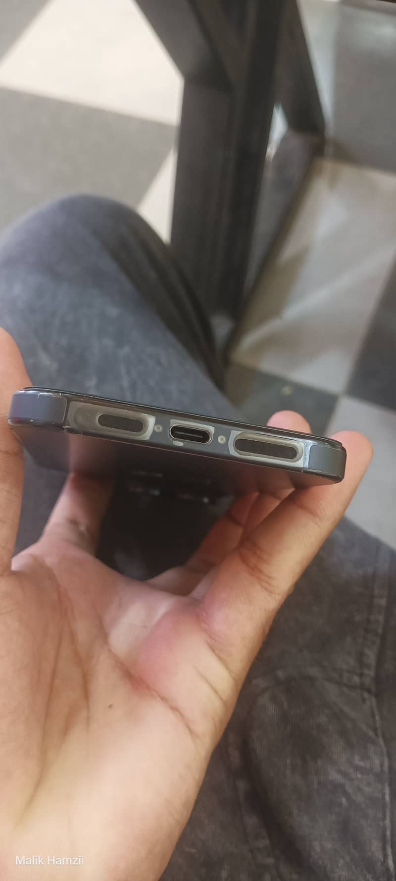 Apple iPhone 15 Pro Max 3