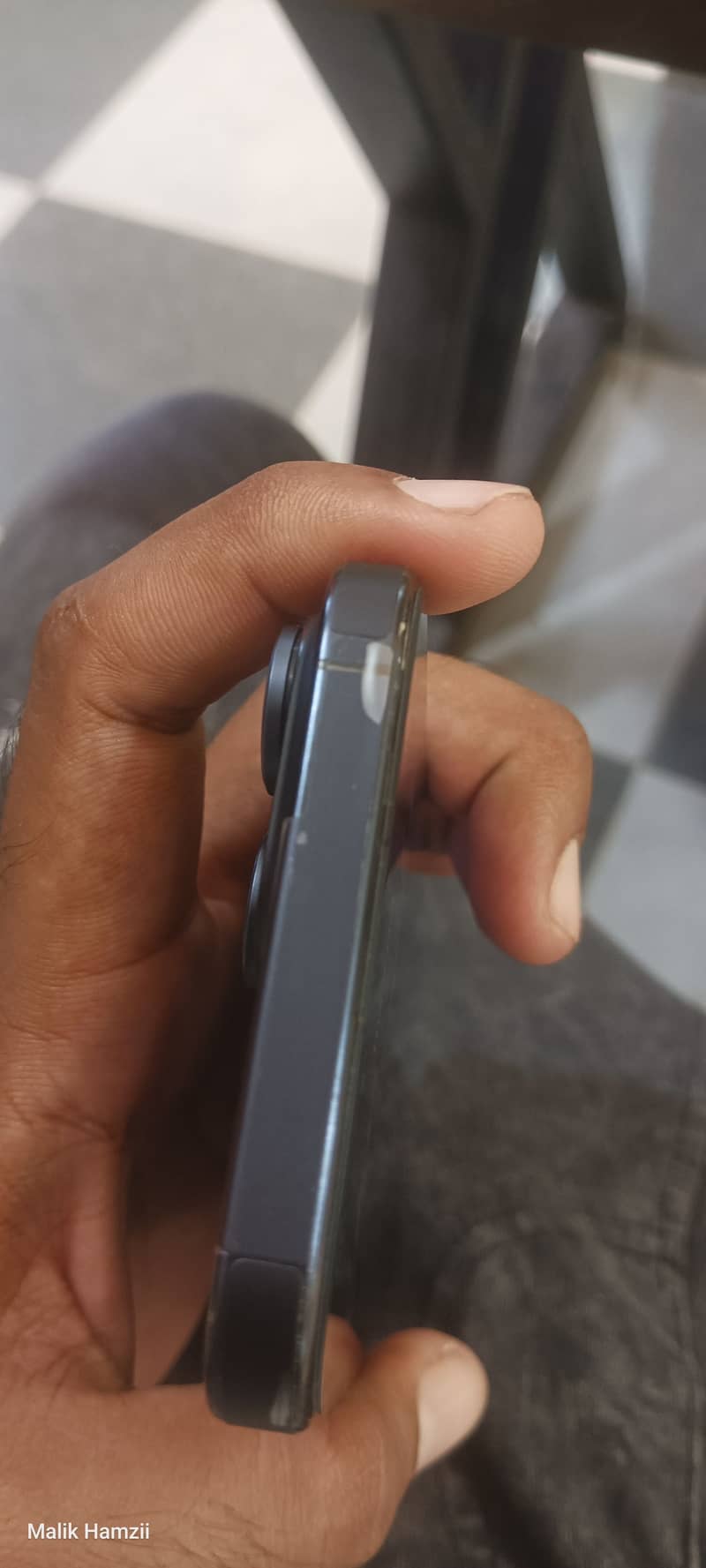 Apple iPhone 15 Pro Max 4