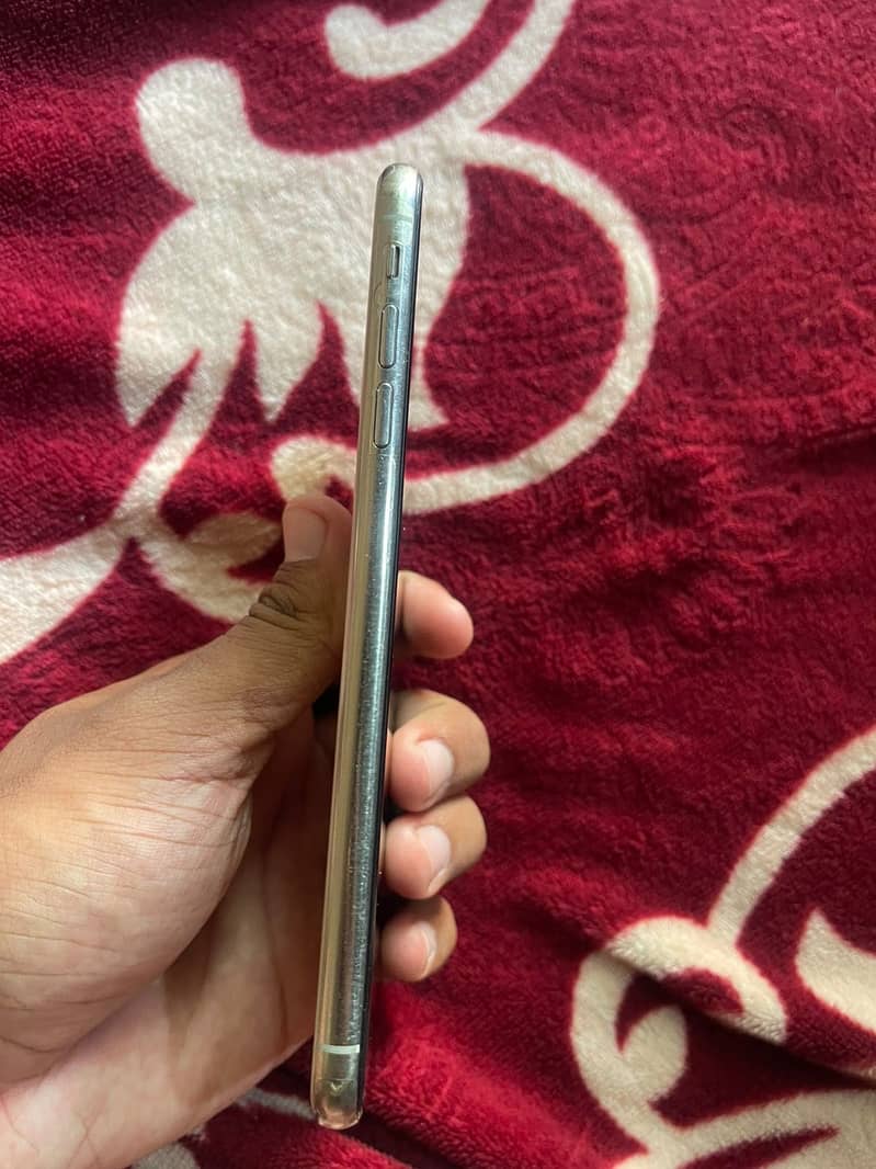 Apple iPhone XS Max 2