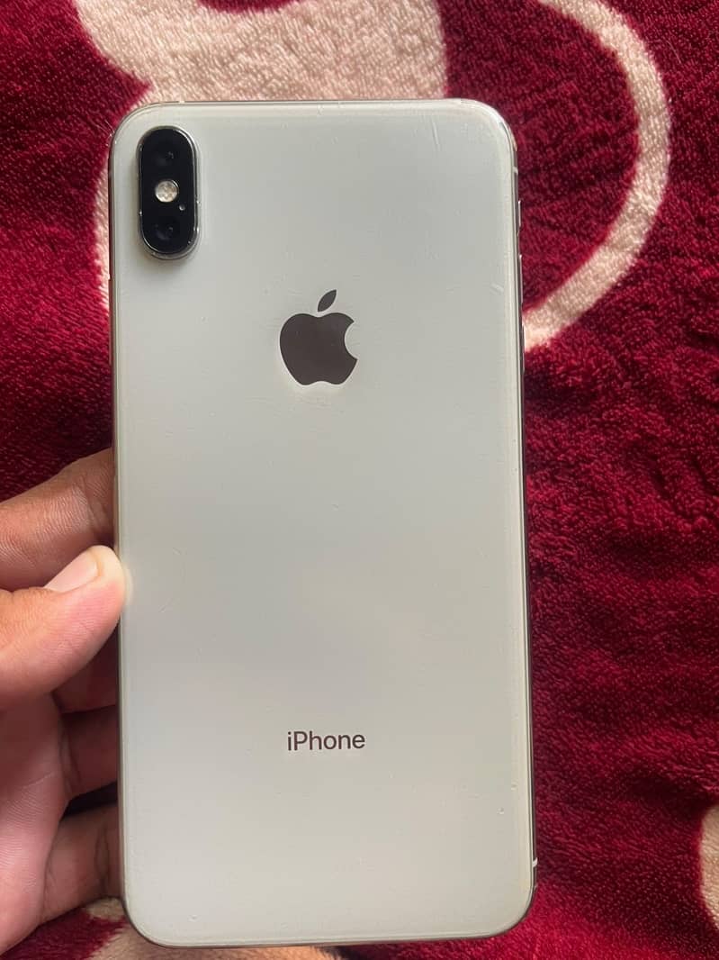 Apple iPhone XS Max 7