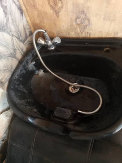 Premium. . Shampoo  unit| for sale