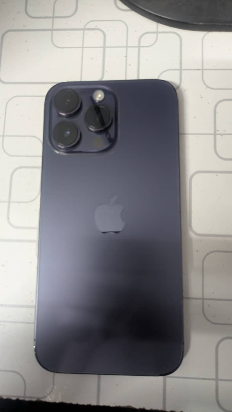 Apple iPhone 14 Pro Max 0