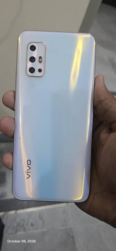 Vivo V17