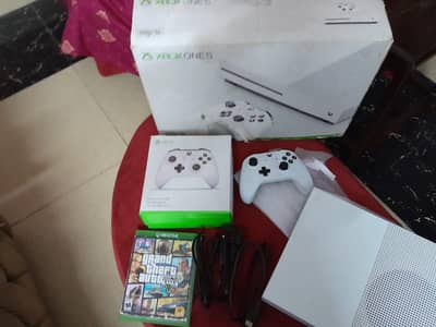XBOX ONE S 500GB 10/10 FOR SALE IN 55K.