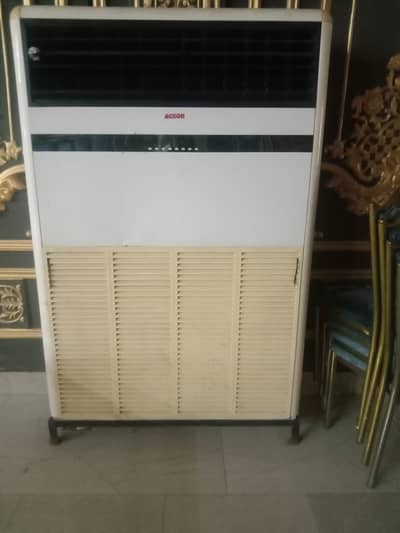 Floor AC 10 TON in good condition only interested person may contact