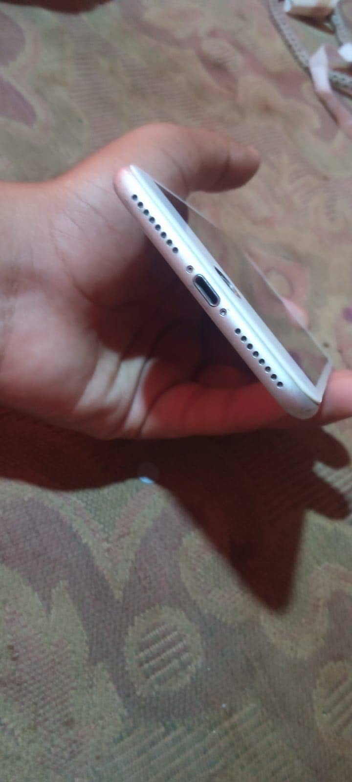 Apple iPhone 8 Plus 3