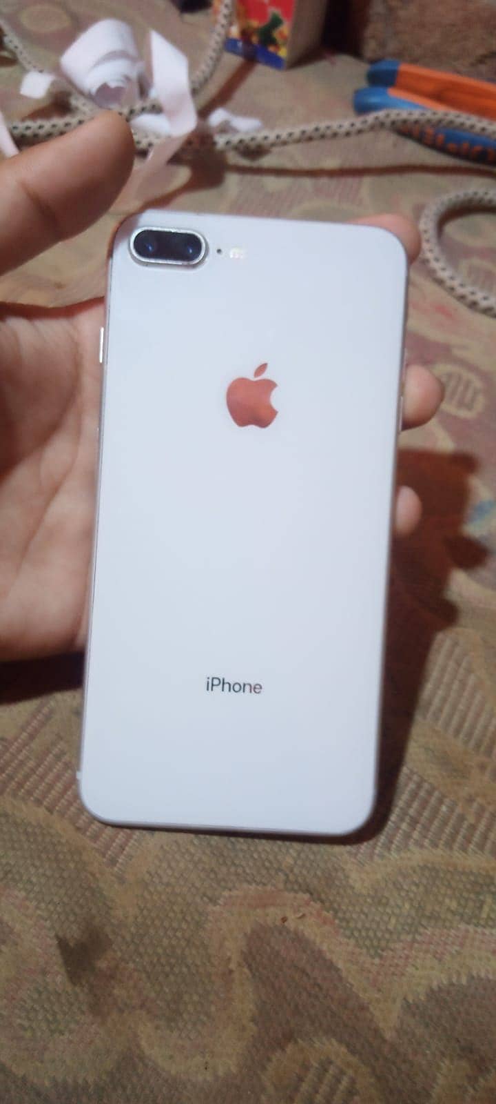 Apple iPhone 8 Plus 4