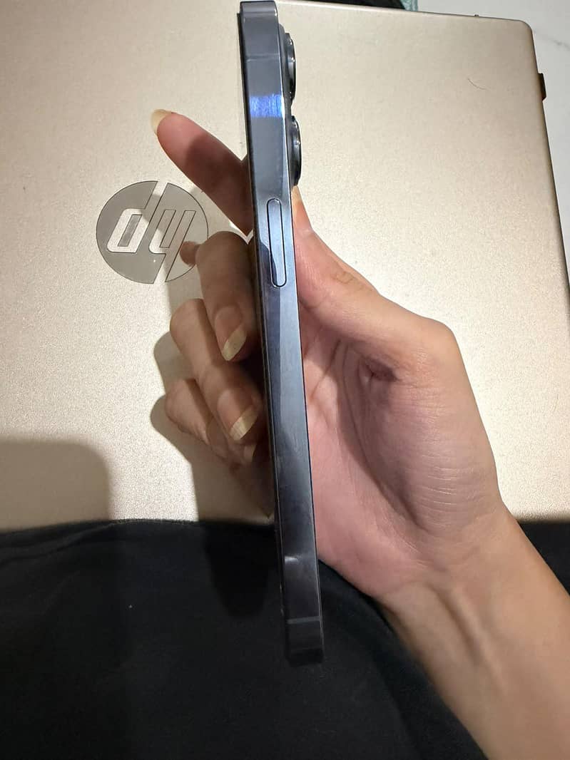 Apple iPhone 13 Pro 3