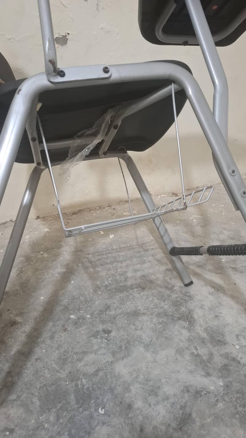 school chairs 3