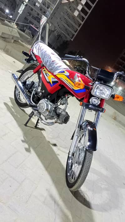 Honda CD-70 2025 4 month Karachi num 1st owner Genuine mint condition