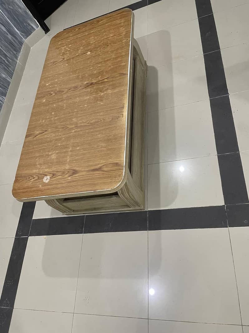 Centre Table 0