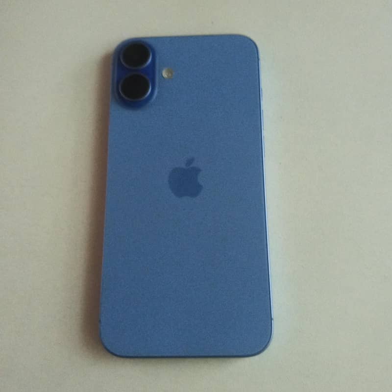 Apple iPhone 16 Plus jv 0