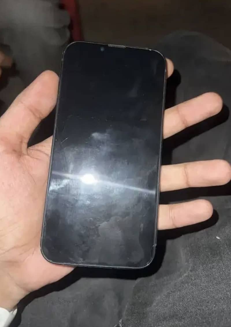 Apple iPhone 13 1