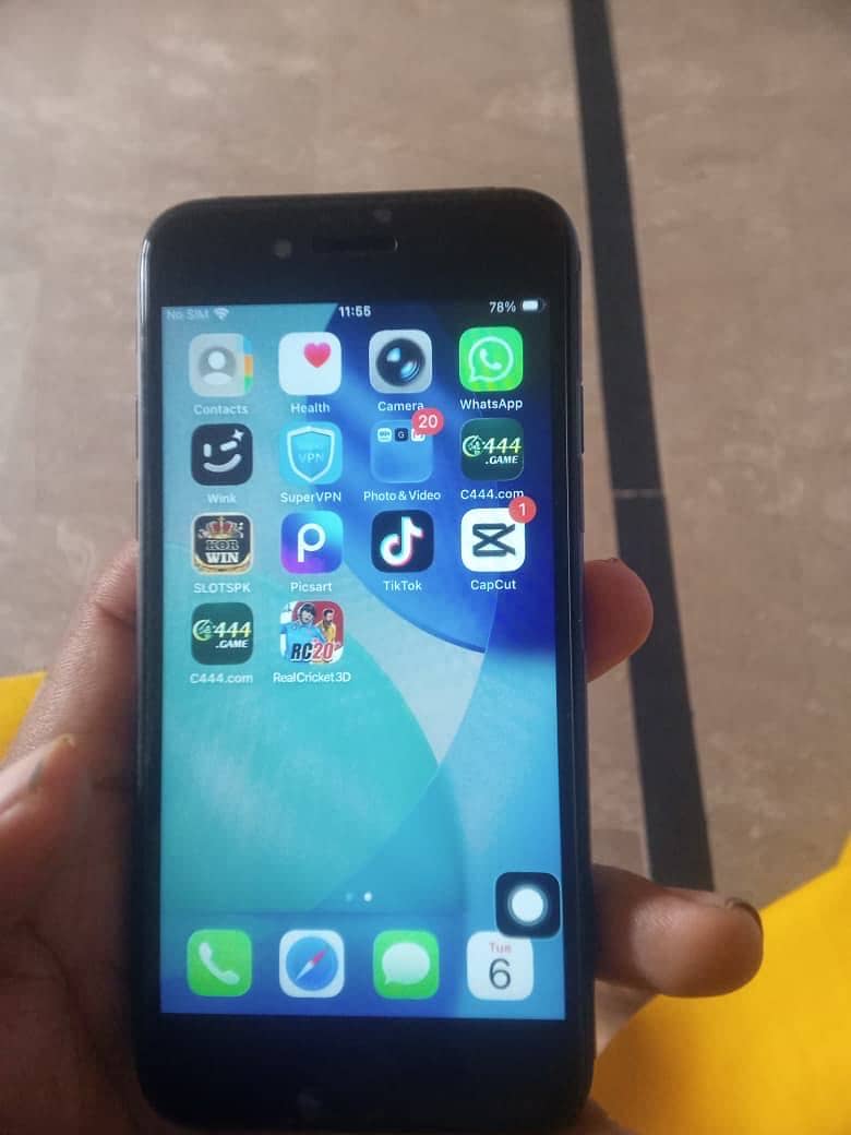 Apple iPhone SE 4