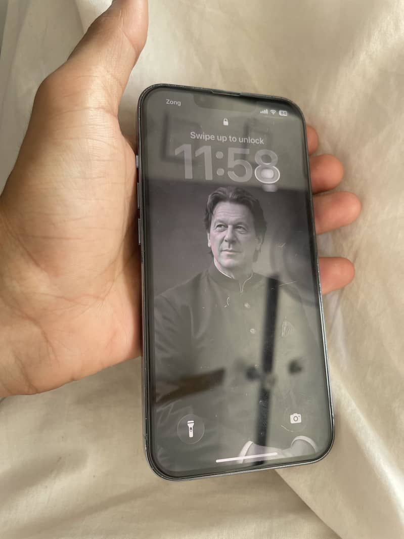 Apple iPhone 13 Pro 2