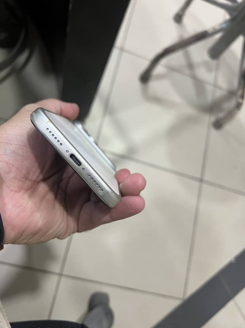 Apple iPhone 17 Pro Max 1