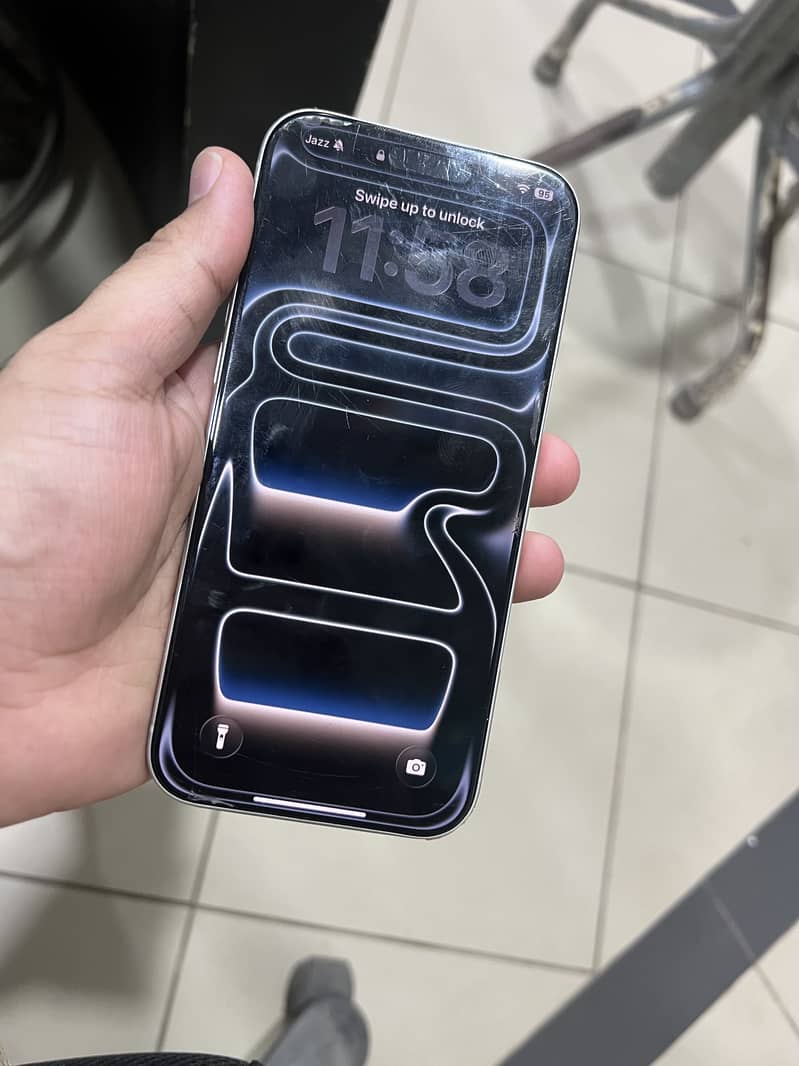 Apple iPhone 17 Pro Max 2
