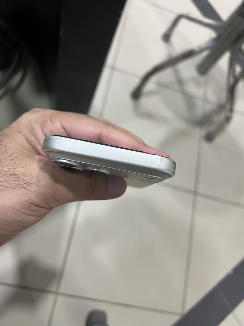 Apple iPhone 17 Pro Max 3