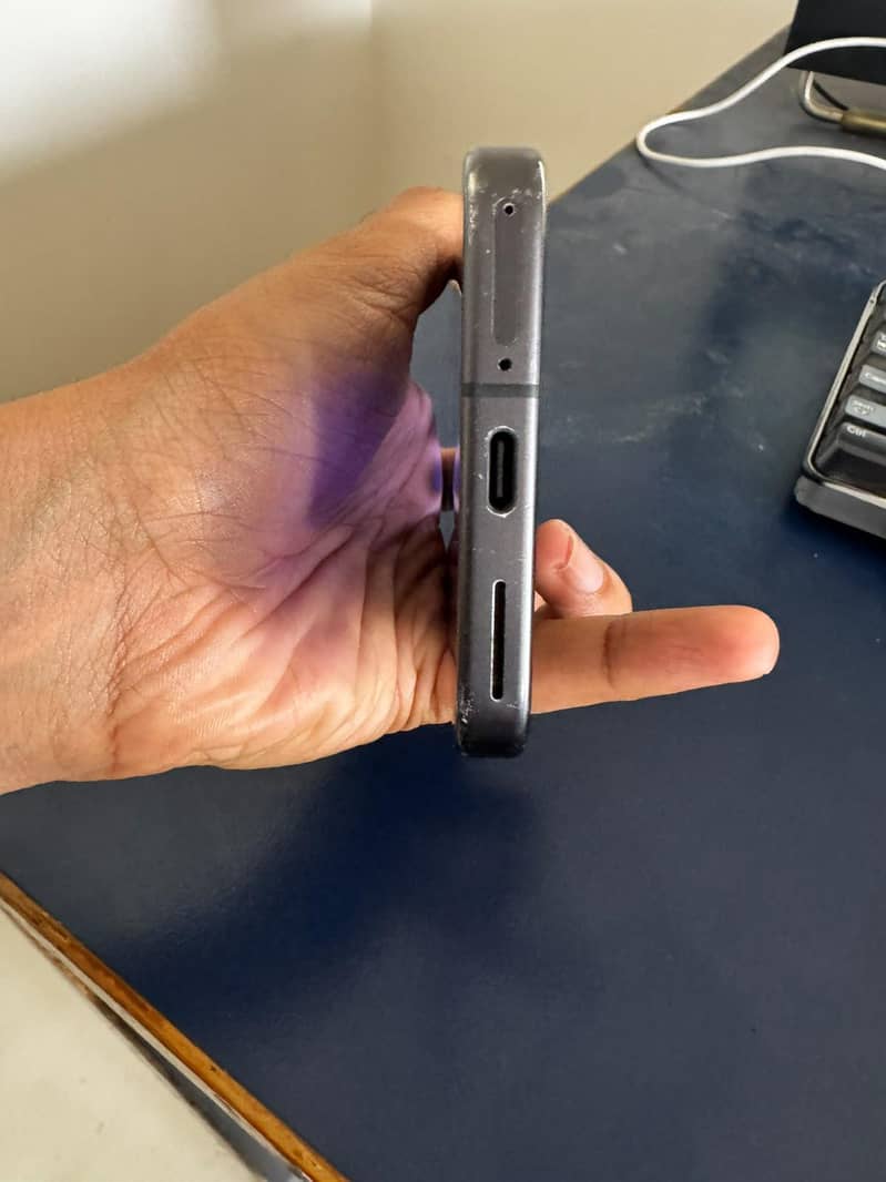 Google Pixel 9 6