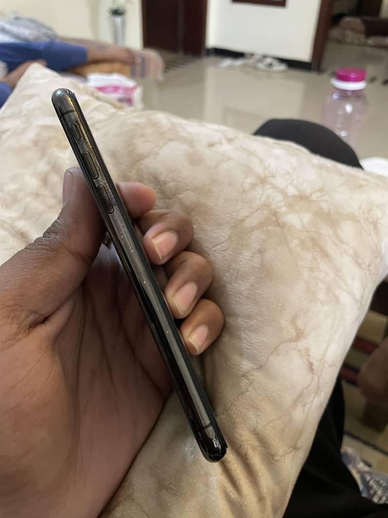 Apple iPhone X 2