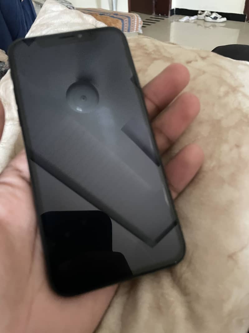 Apple iPhone X 3