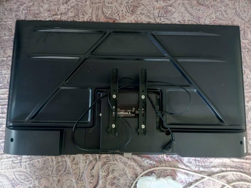 TCL LED 1