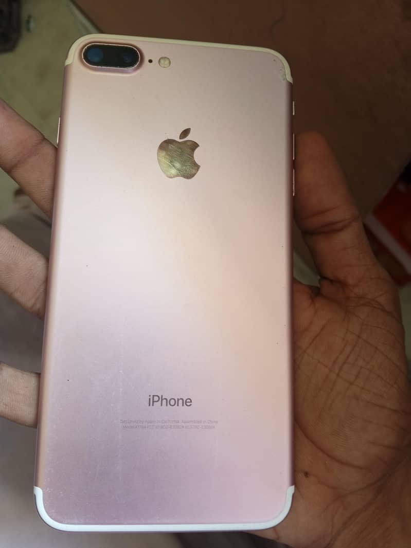 Apple iPhone 7 Plus 0