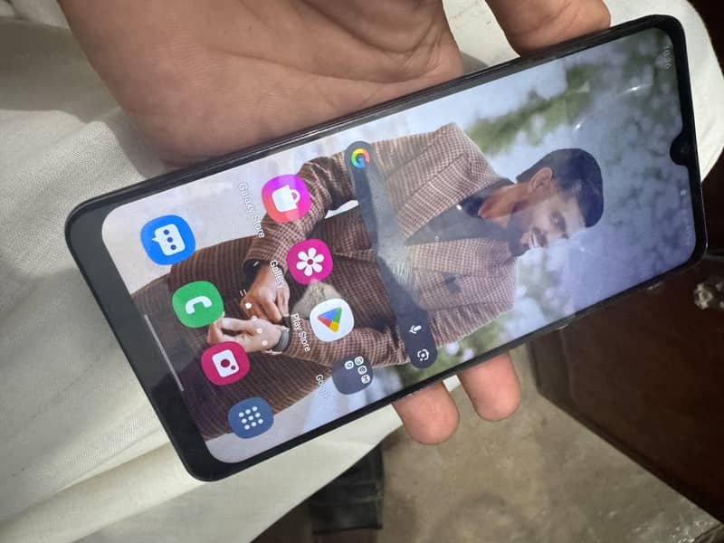 Samsung Mobile A31 0