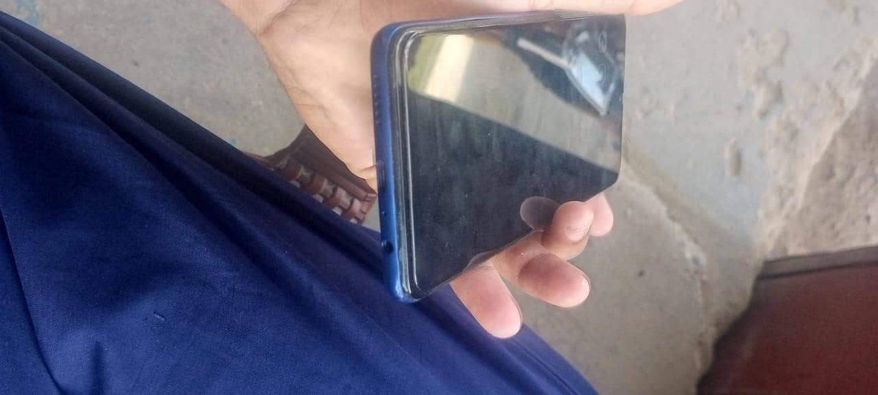 Samsung Mobile A20s 2