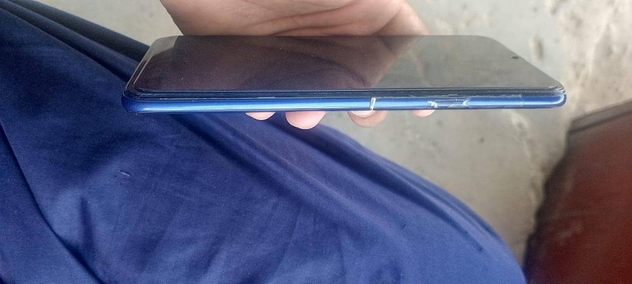 Samsung Mobile A20s 9