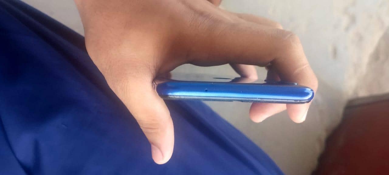 Samsung Mobile A20s 14
