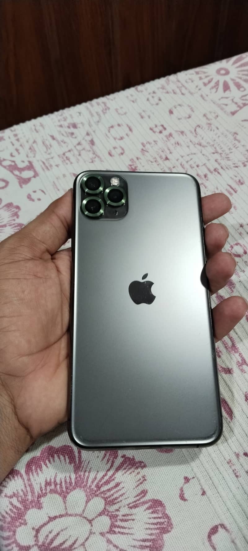 Apple iPhone 11 Pro Max 1