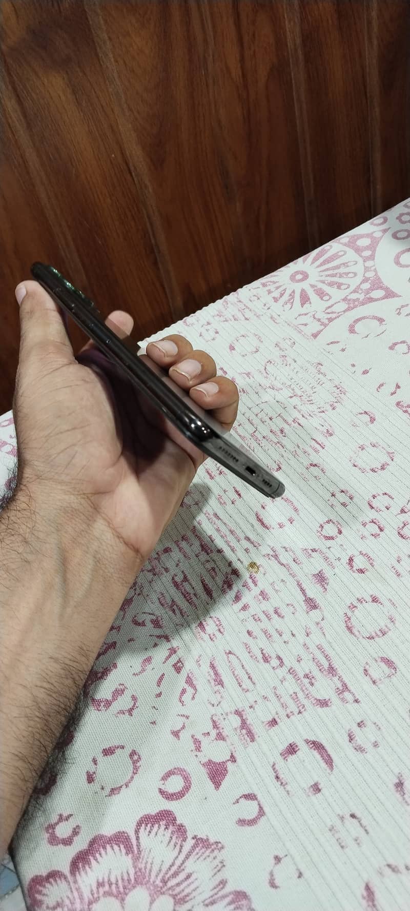 Apple iPhone 11 Pro Max 2