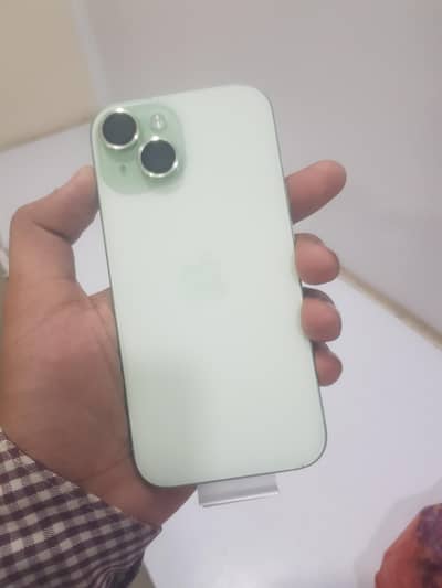 Apple iPhone 15