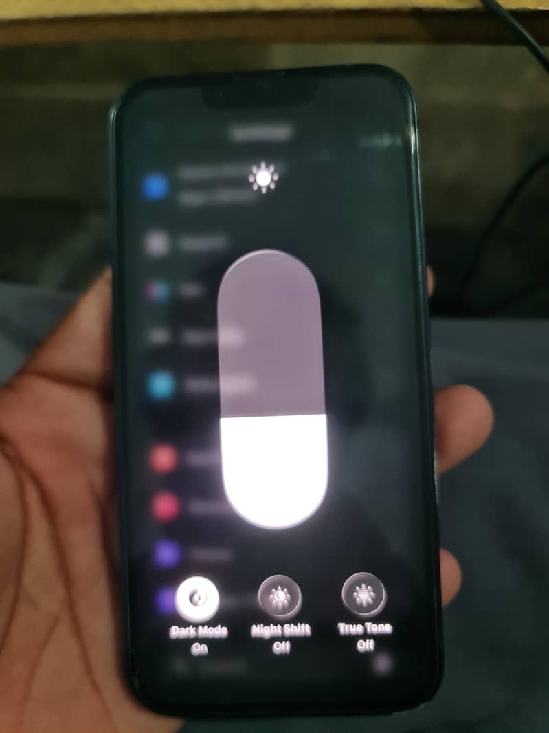 Apple iPhone 13 4