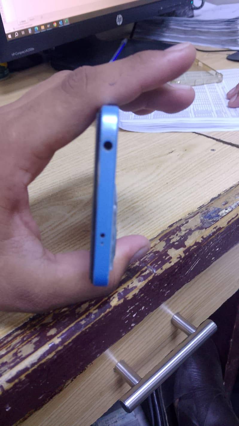Xiaomi Redmi Note 12 4
