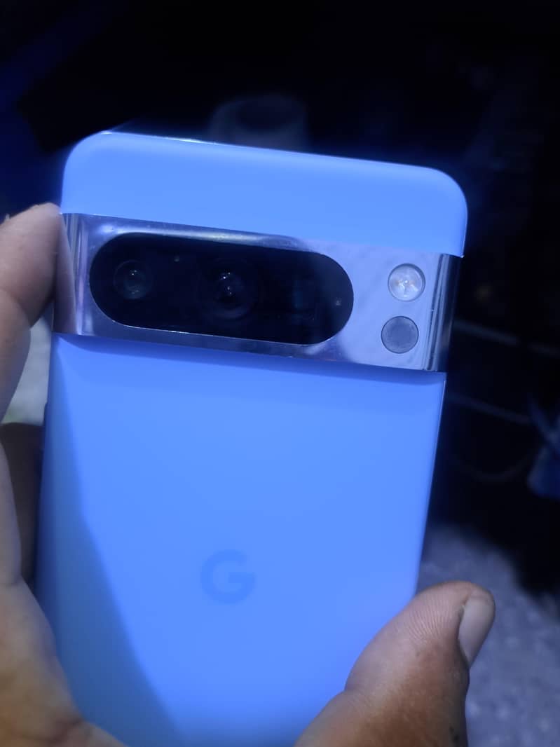 Google Pixel 8 Pro 2