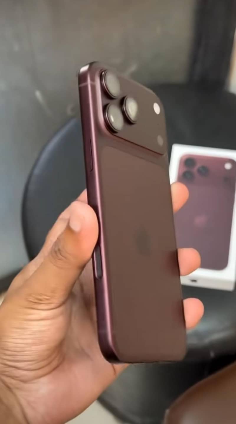 Apple iPhone 18 Pro Max 1