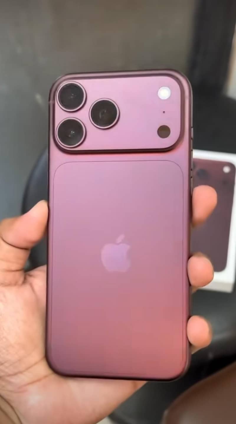 Apple iPhone 18 Pro Max 2